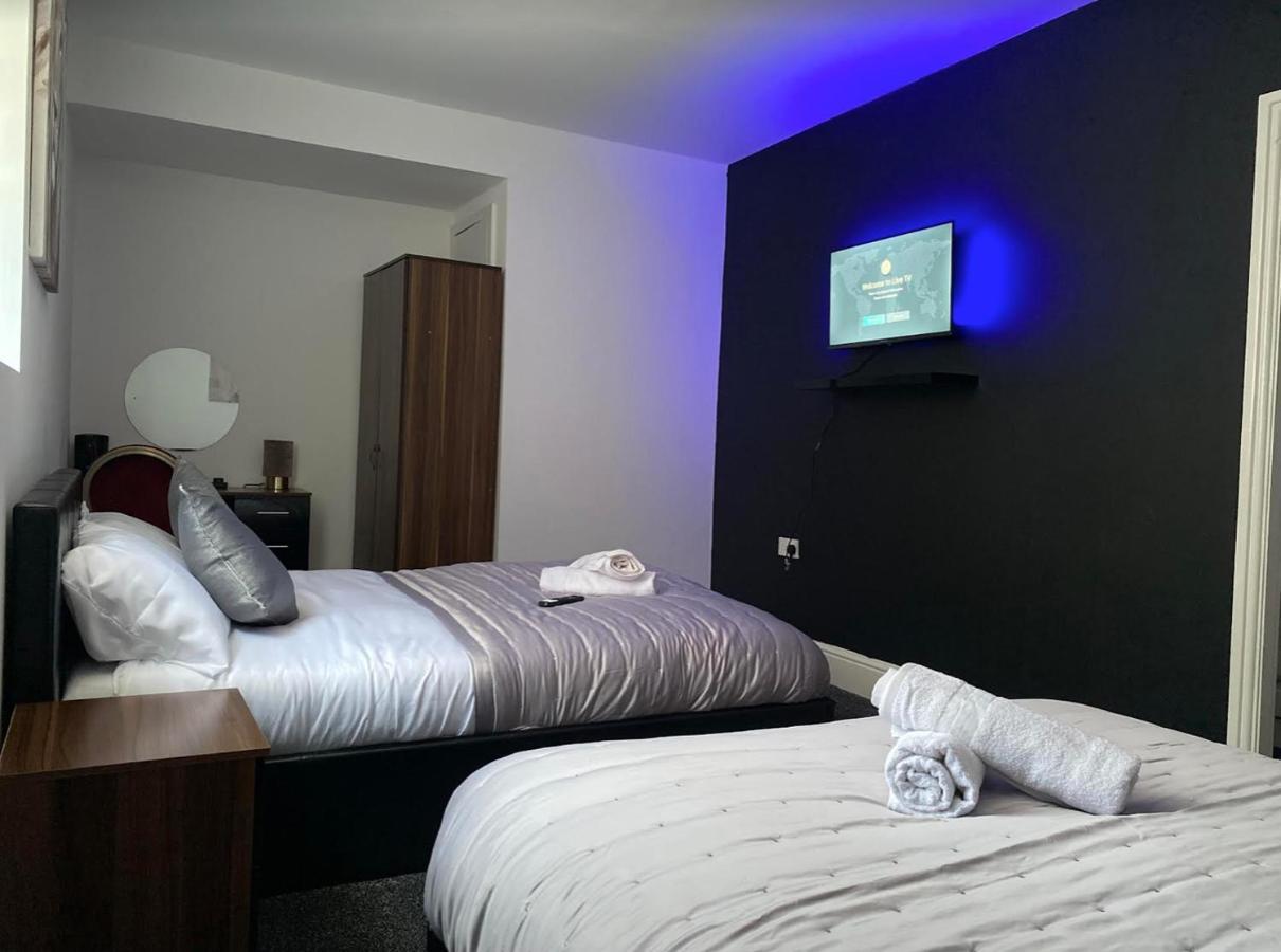 Hotel Royal Blackburn  Extérieur photo