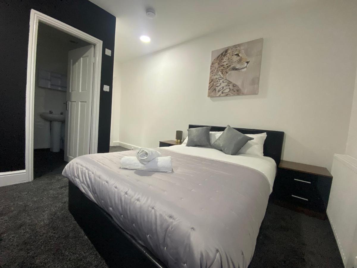 Hotel Royal Blackburn  Extérieur photo